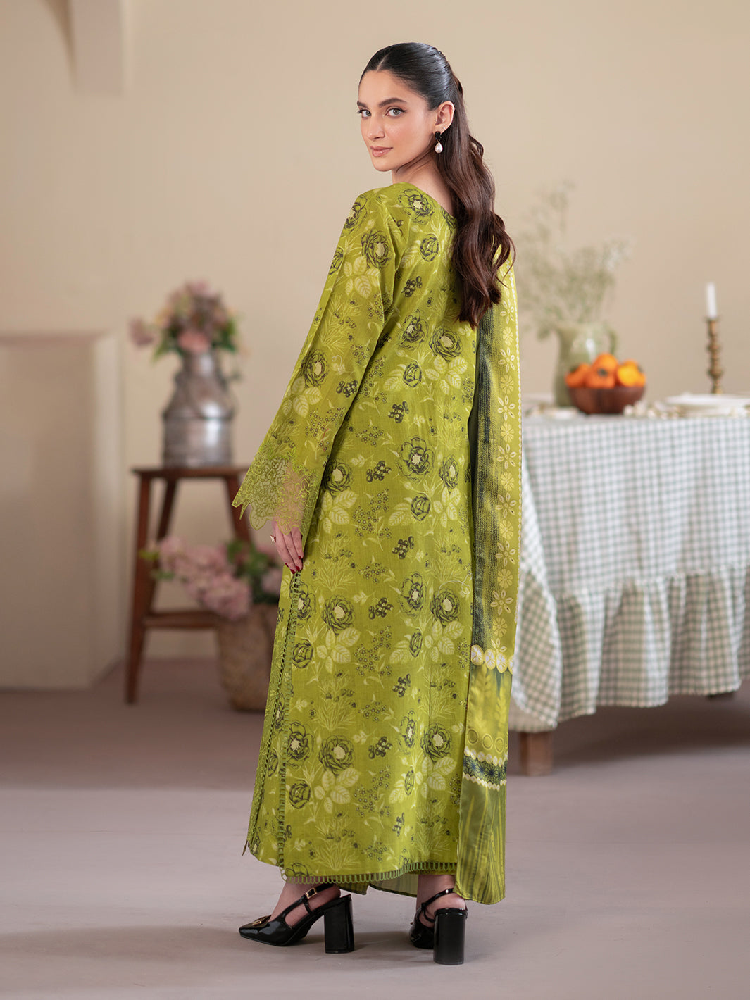 Leila By Mahnur Cedar | 3 PC Khaddar